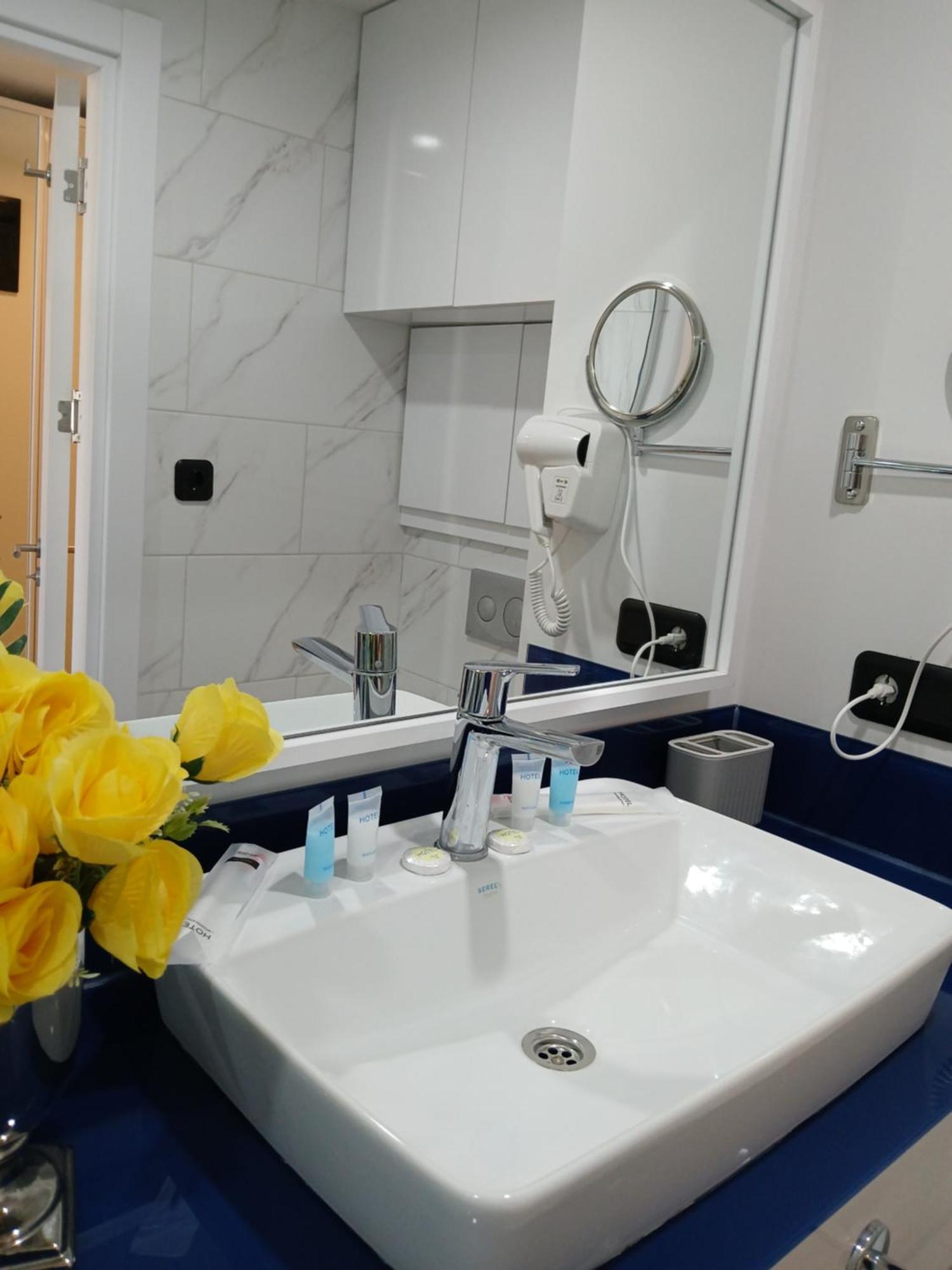 Natalia -Apartments In - Orbi City Batumi Room photo